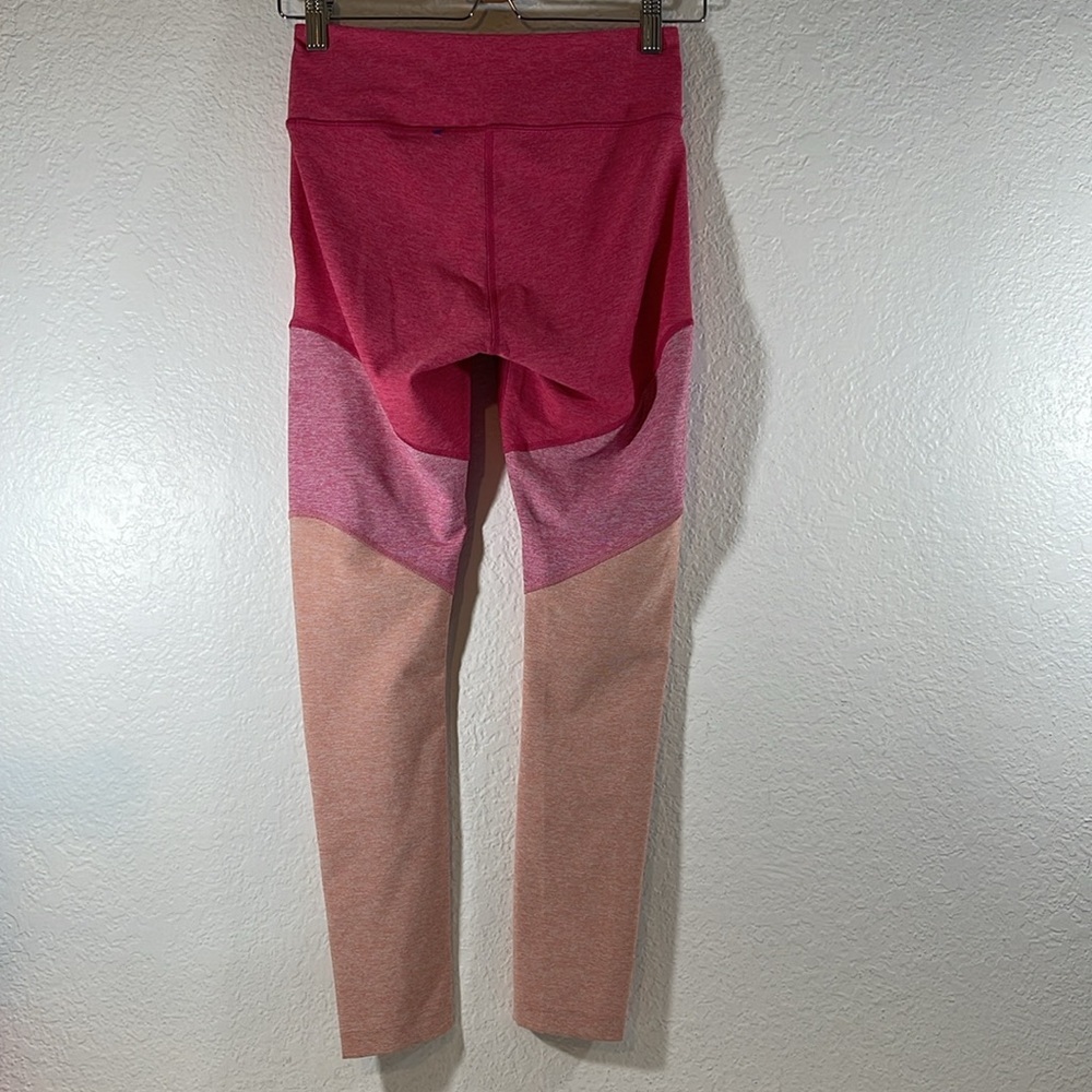 Outdoor Voices Pink Orange Tri-Tone Color Block Springs 7/8 Leggings Size Small - Picture 5 of 8